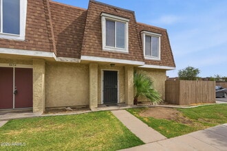Building Photo - 8432 N 34th Dr