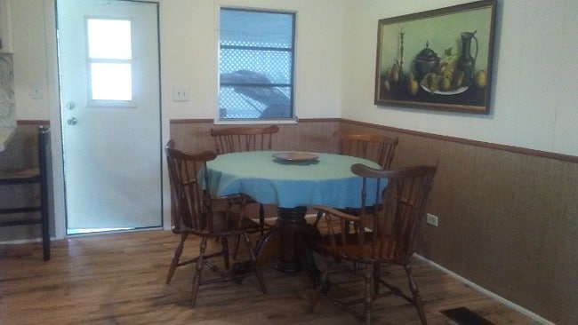 Dining Room - 7349 Ulmerton Rd