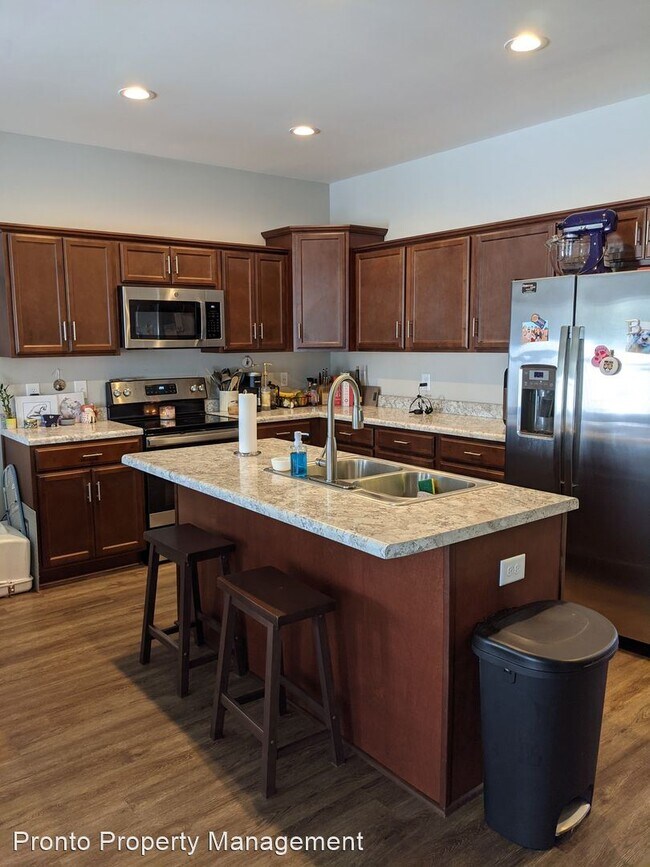 Building Photo - 3 br, 2.5 bath House - 506 Stone Crab Lane