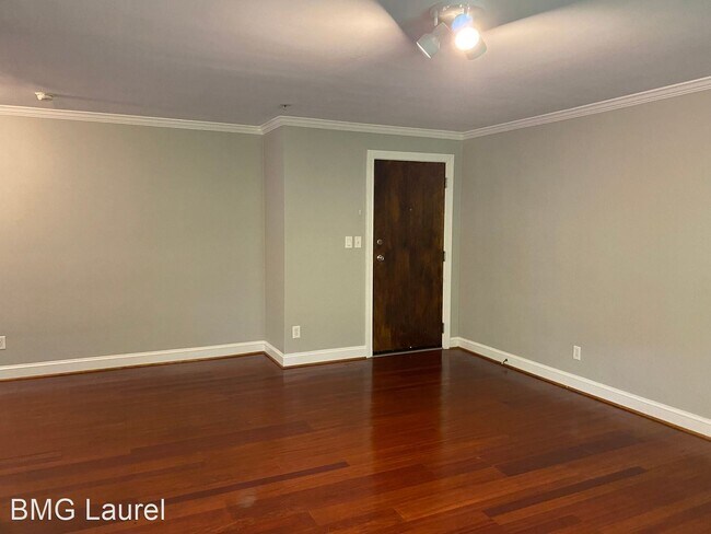 Building Photo - 1 br, 1 bath House - 19 Post Office Ave Un...
