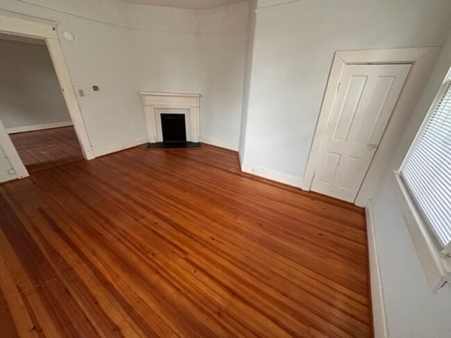 Building Photo - 2827 Pickett