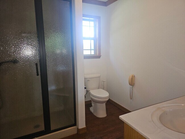 Foto del edificio - 1316 Brown Rd