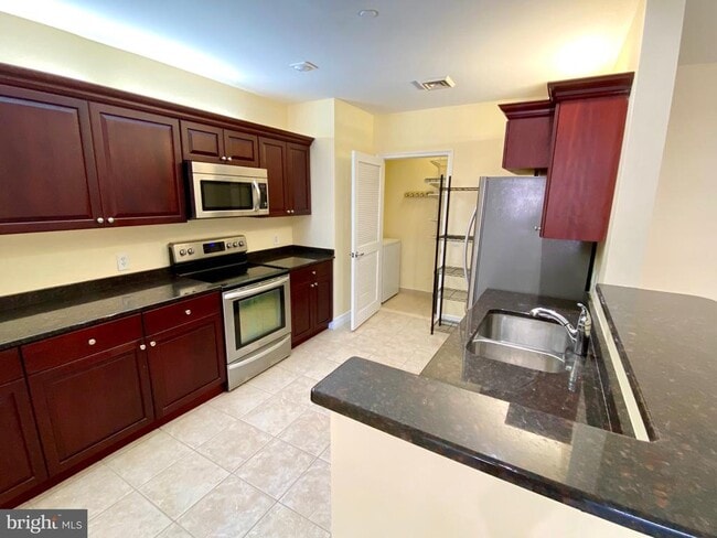 Building Photo - 1600 Arch St