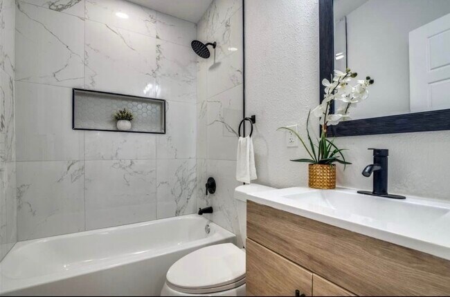 Foto del edificio - 1706 Cumberland Dr