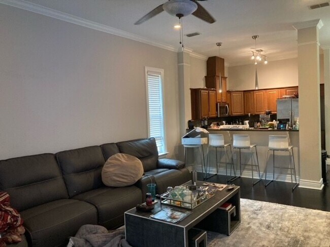 Building Photo - 3 Bedroom Townhome in All Saints District!...