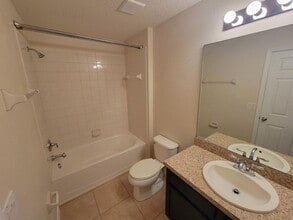 Building Photo - 9571 Silver Buttonwood St
