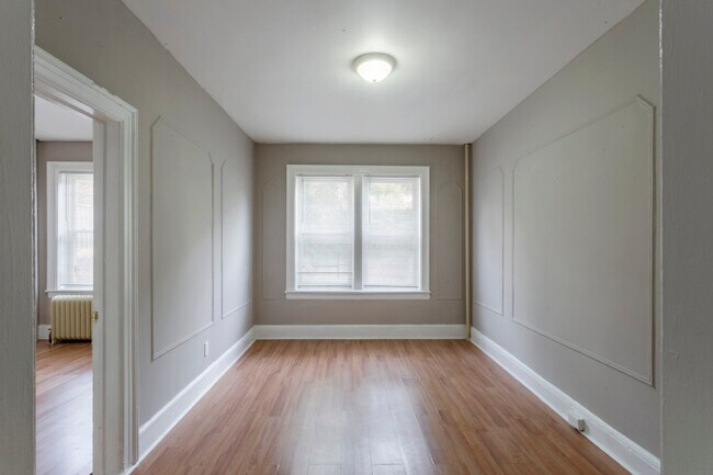 Building Photo - 54 Linden Ave