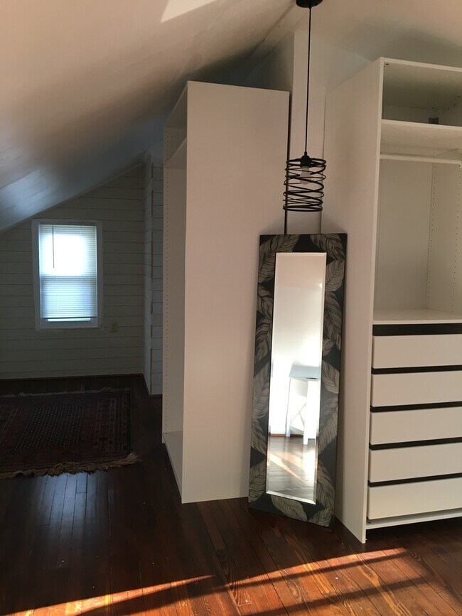 Dormitorio tipo loft - 4211 29th St