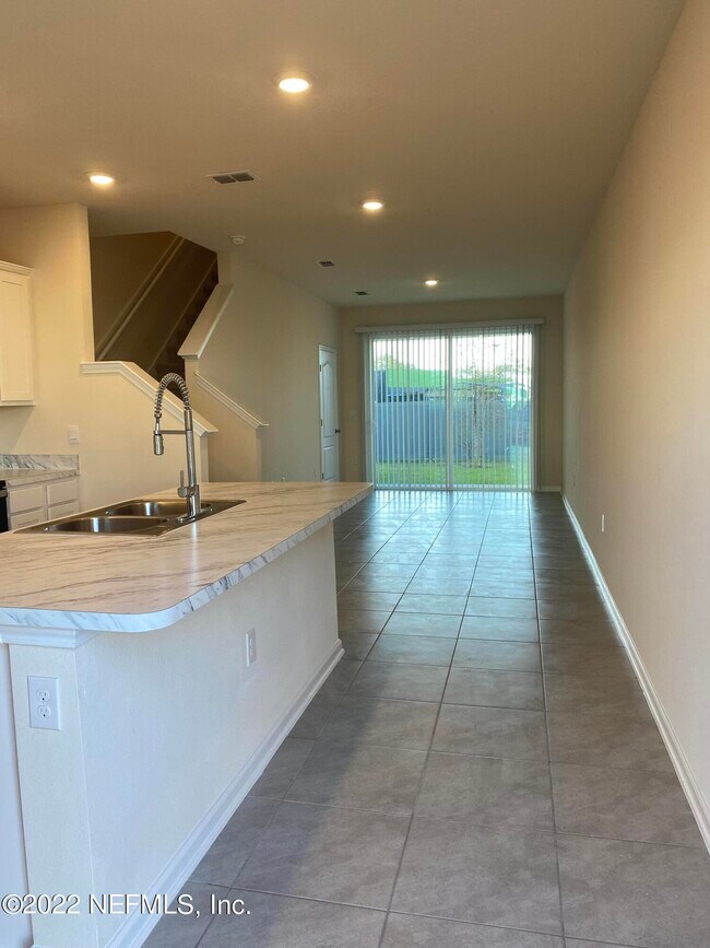 Building Photo - 8240 Watercourse Wy