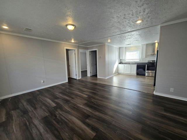 Foto del edificio - 12130 US Hwy 41 S