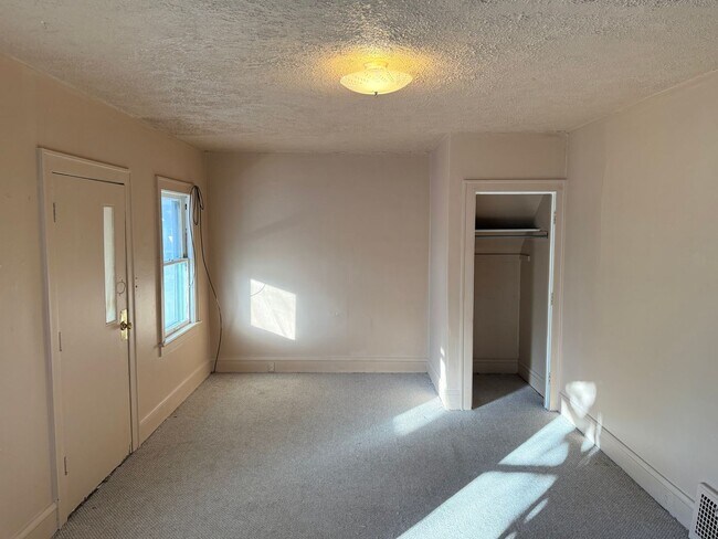 Foto del edificio - 807 Williams St