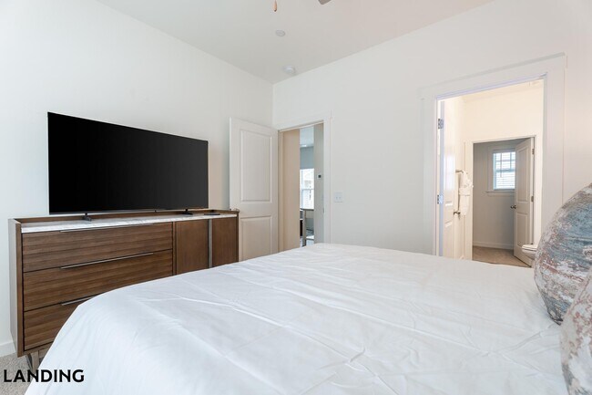 Foto del edificio - 3164 Mulberry Blvd