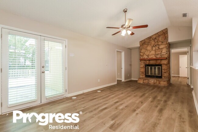 Foto del edificio - 6847 Coralberry Ln