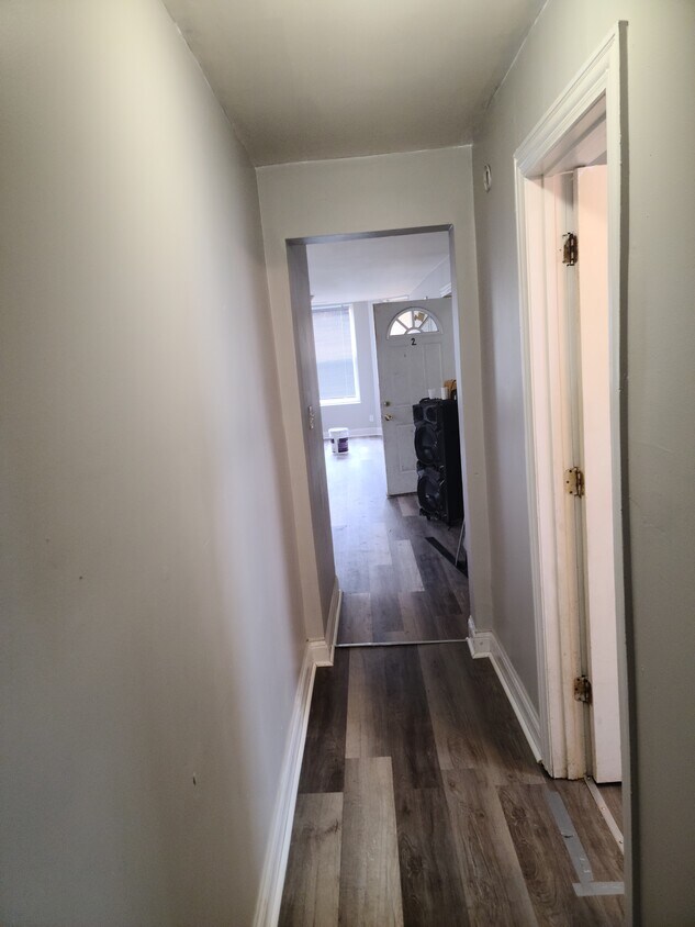Primary Photo - 7123 S Green St