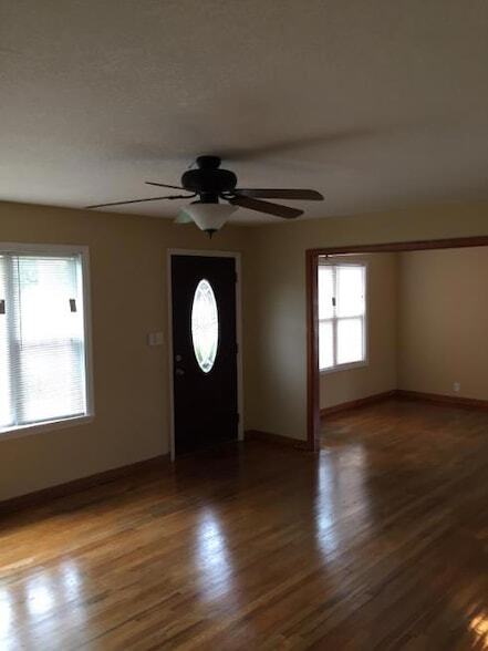 Foto del edificio - 363 S McDonald St