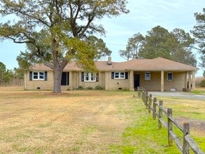 Building Photo - 1301 Munden Rd