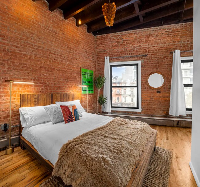 Foto del edificio - 352 Bowery