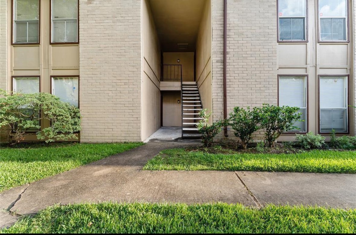 Foto principal - 9117 Imogene St