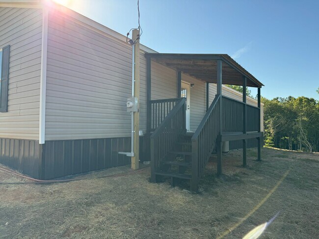 Foto del edificio - 156 Fairview Church Rd