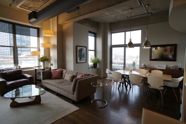 Sala de estar/comedor - 933 W Van Buren St