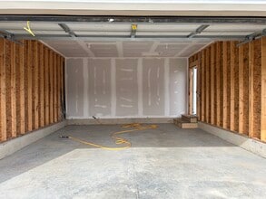 Building Photo - 133 Delong Dr