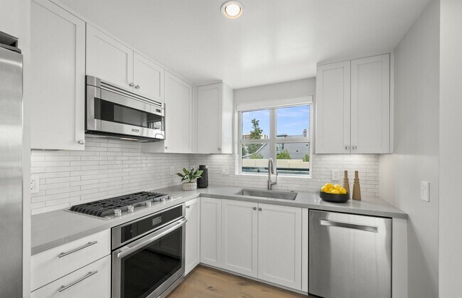 Foto del edificio - 555 Front St