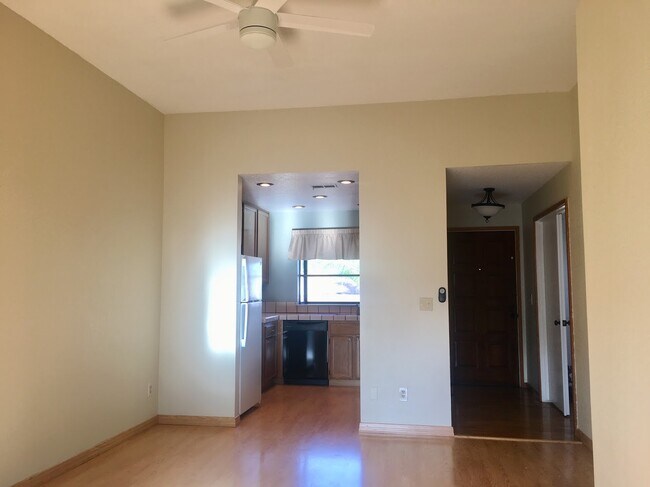 Foto del edificio - 7629 Arbor Creek Cir