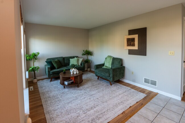 Foto del edificio - 2401 Aspen Way