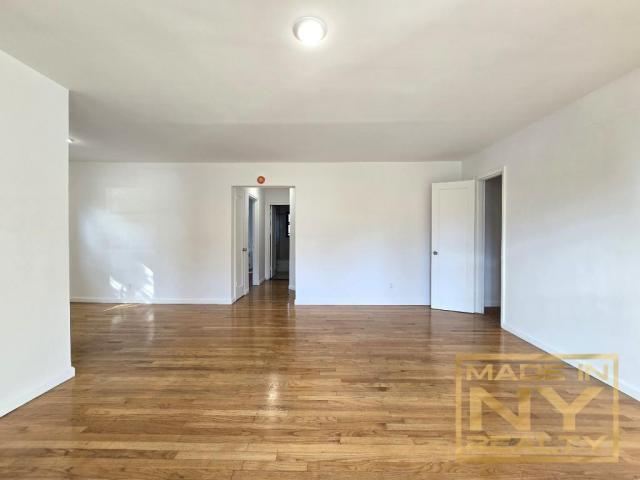 Building Photo - 2 bedroom in FRESH MEADOWS NY 11365