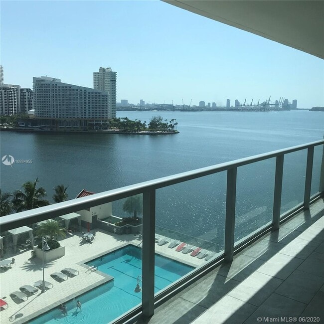 Foto del edificio - 1155 Brickell Bay Dr