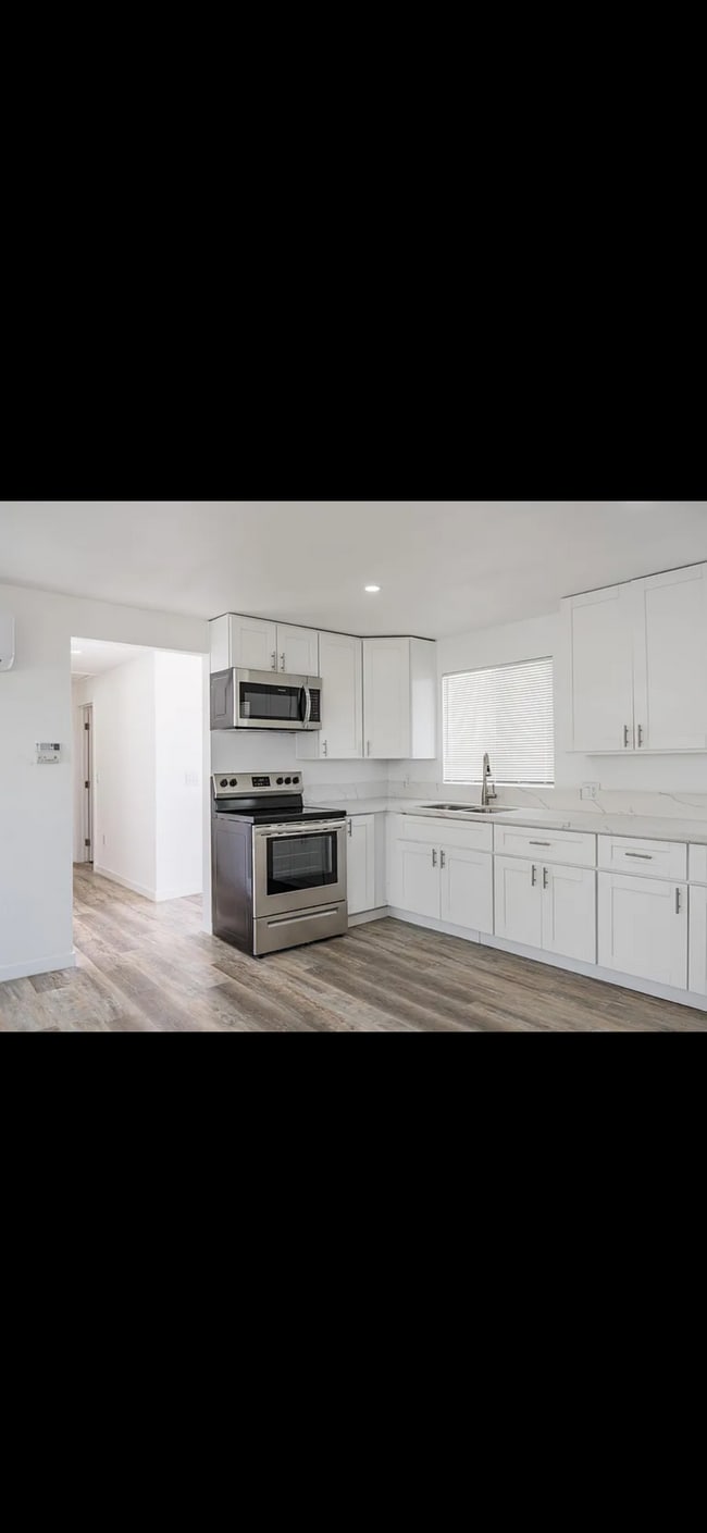 Foto del edificio - 8921 Cottonwood Ave