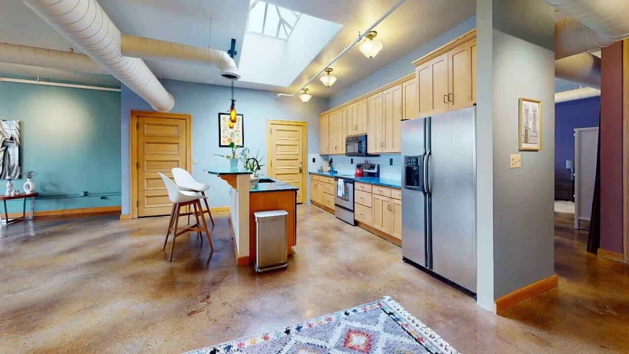 Foto principal - 111 E 17th St
