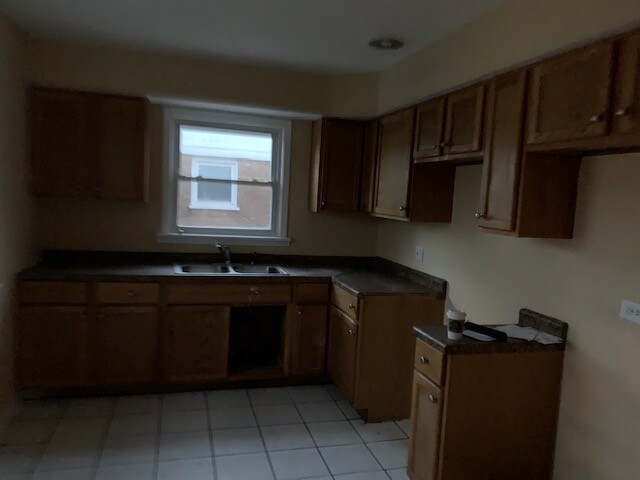 Building Photo - 16259 Oxford