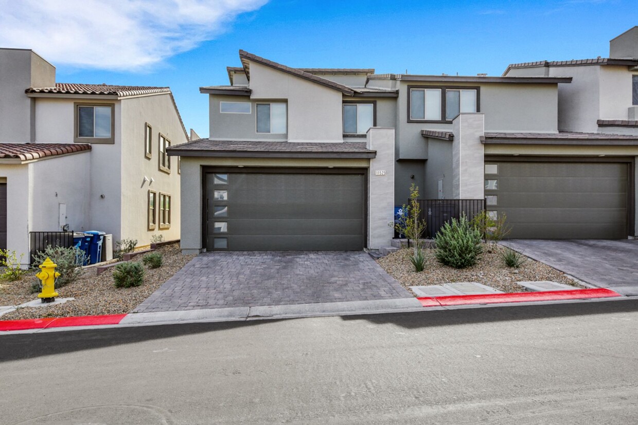 Foto principal - Amazing Summerlin Townhome