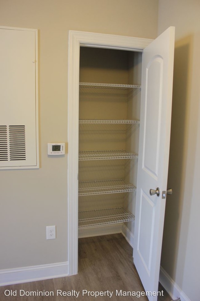 Building Photo - 2 br, 2 bath House - 151 Howard Lane Apt 303