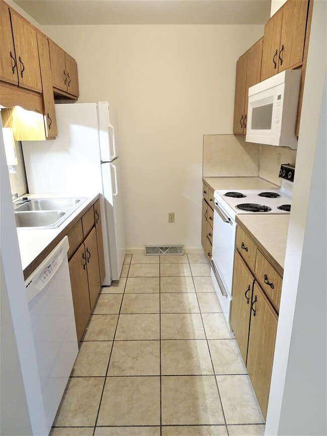 Building Photo - 1317 Lincoln Heights Ave