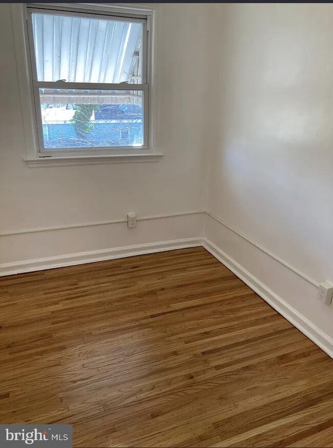 Foto del edificio - 3208 Mitchell St