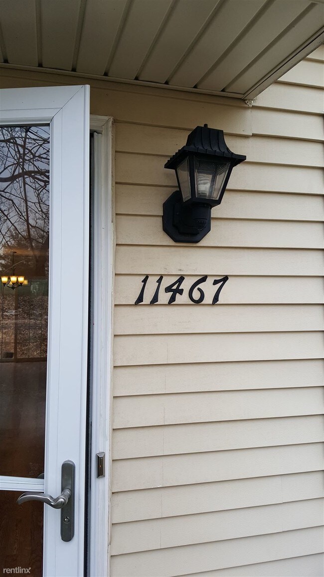 Building Photo - 1 br, 1 bath Townhome - 11467 Stoney Point Pl