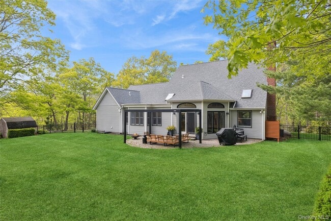 Foto del edificio - 2 Red Creek Cir