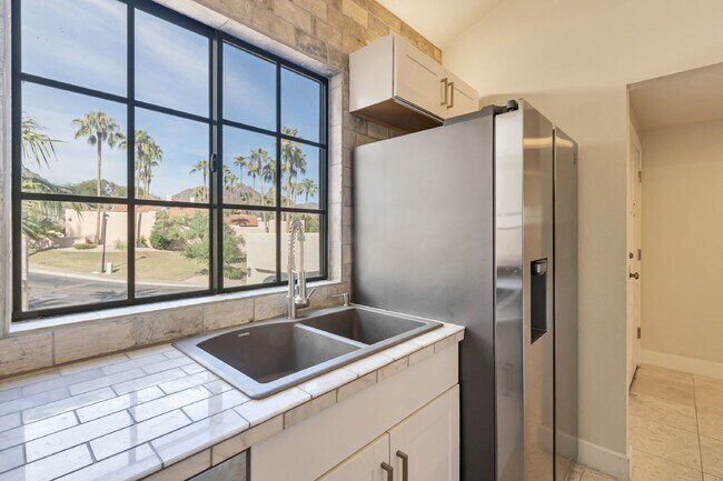 Foto del edificio - Arizona Biltmore Links Golf Course Condo now available!
