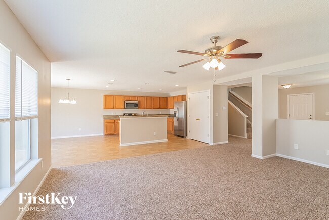 Building Photo - 1479 Dunns Lake Dr E