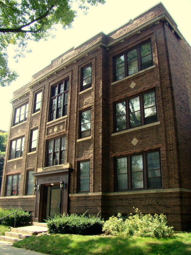 Building Photo - Richmond Apartments
