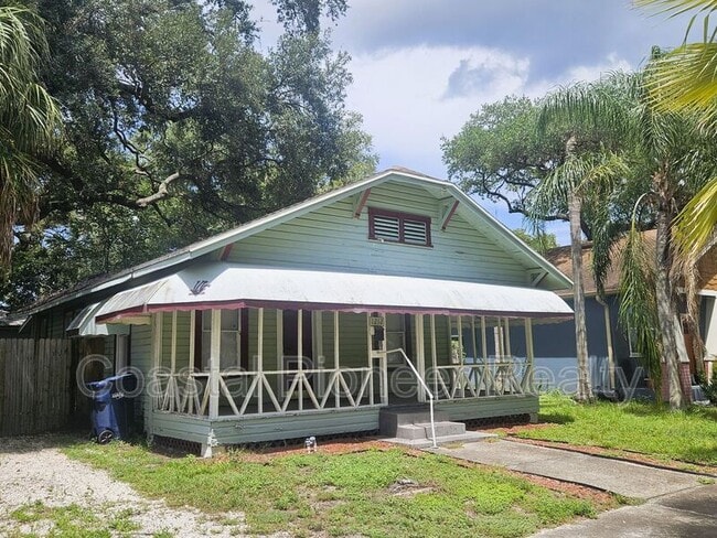 Building Photo - 1212 E 32nd Ave