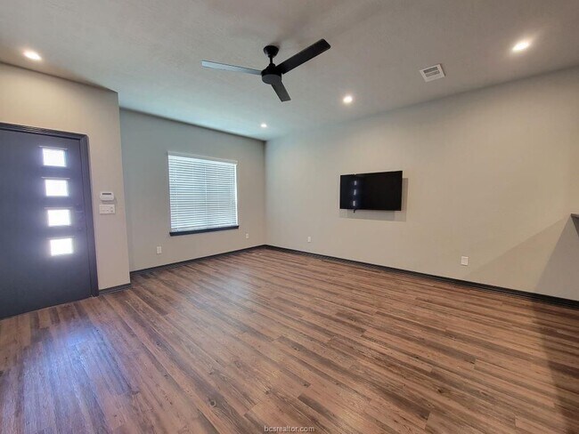 Foto del edificio - 1451 Associates, 702