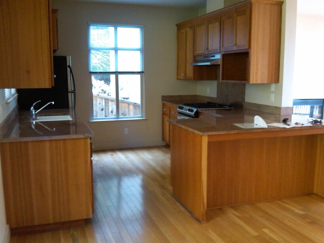 Foto del edificio - 642 Southview Ter