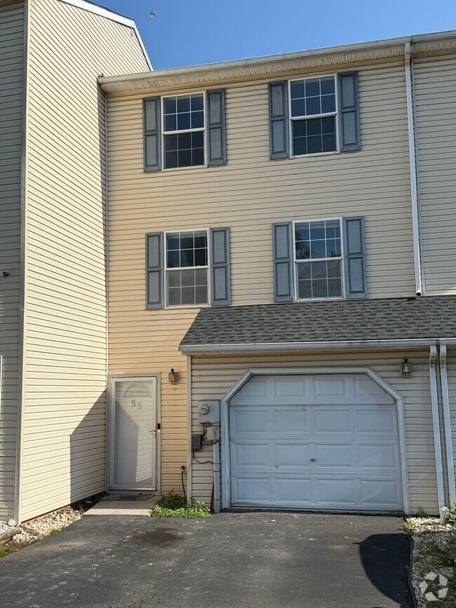 Building Photo - 53 Mall Rd