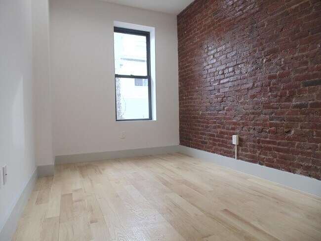 Foto del edificio - 2806 Farragut Road