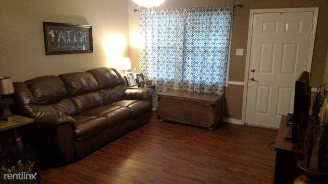Building Photo - 4 br, 2 bath House - 2905 Ft. Miro Ave.