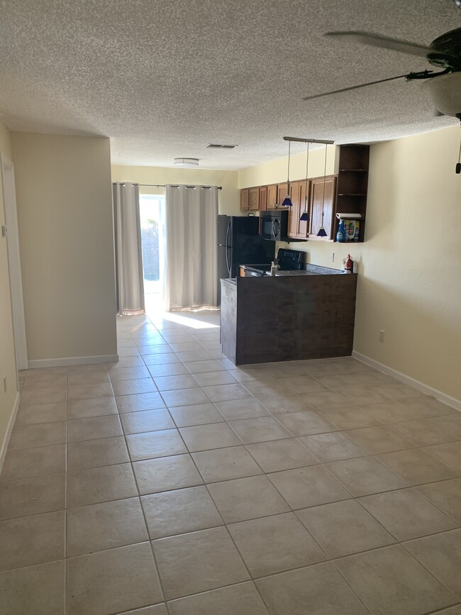 Living room - 17282 Whitewater Ct