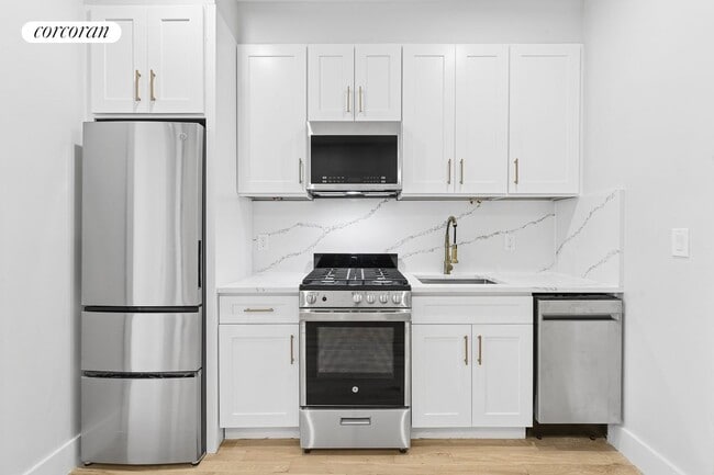 Building Photo - 206 W 96th St